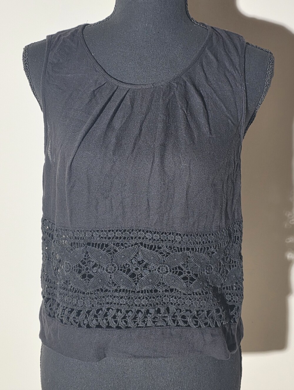 Chloe K Black Sleeveless Tank with Crochet Lace Panel (Size S)